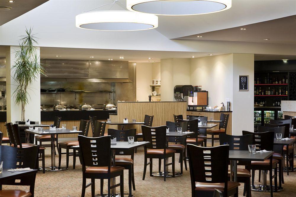 Holiday Inn Auckland Airport By Ihg Ресторант снимка